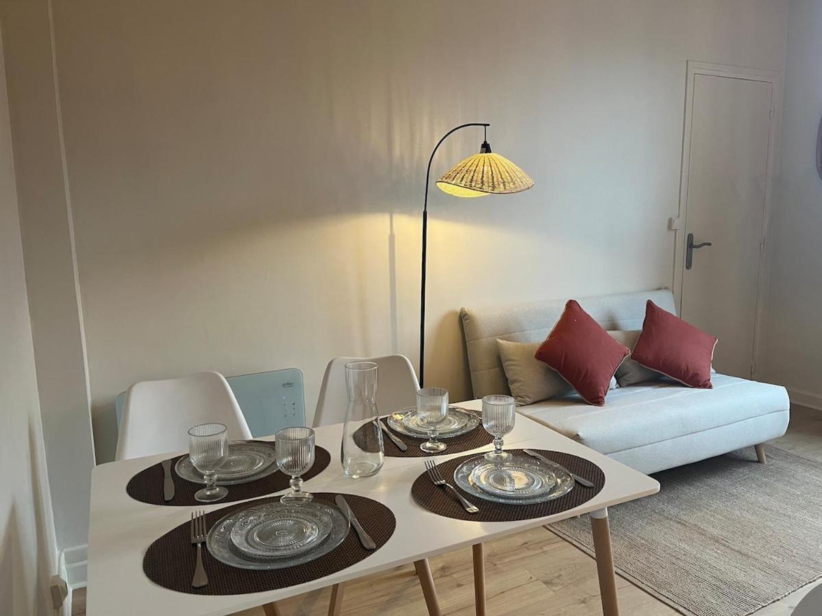 Apartment T2 Cosy, Vue Eglise Notre-dame, Plein Centre, Neuf *